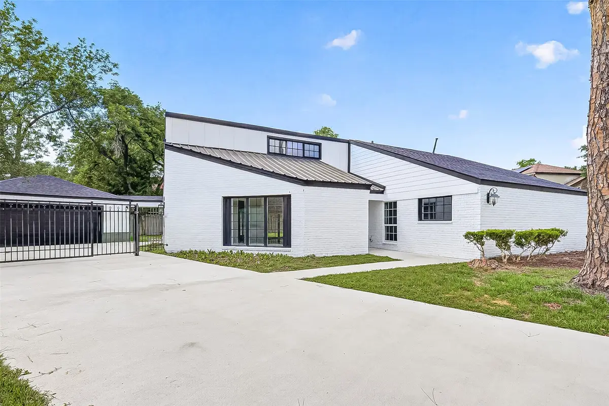 2335 Canyon Meadows Drive, Missouri City, TX 77489 - #1