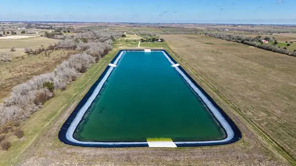 3635 County Road 265, Moulton, TX 77975