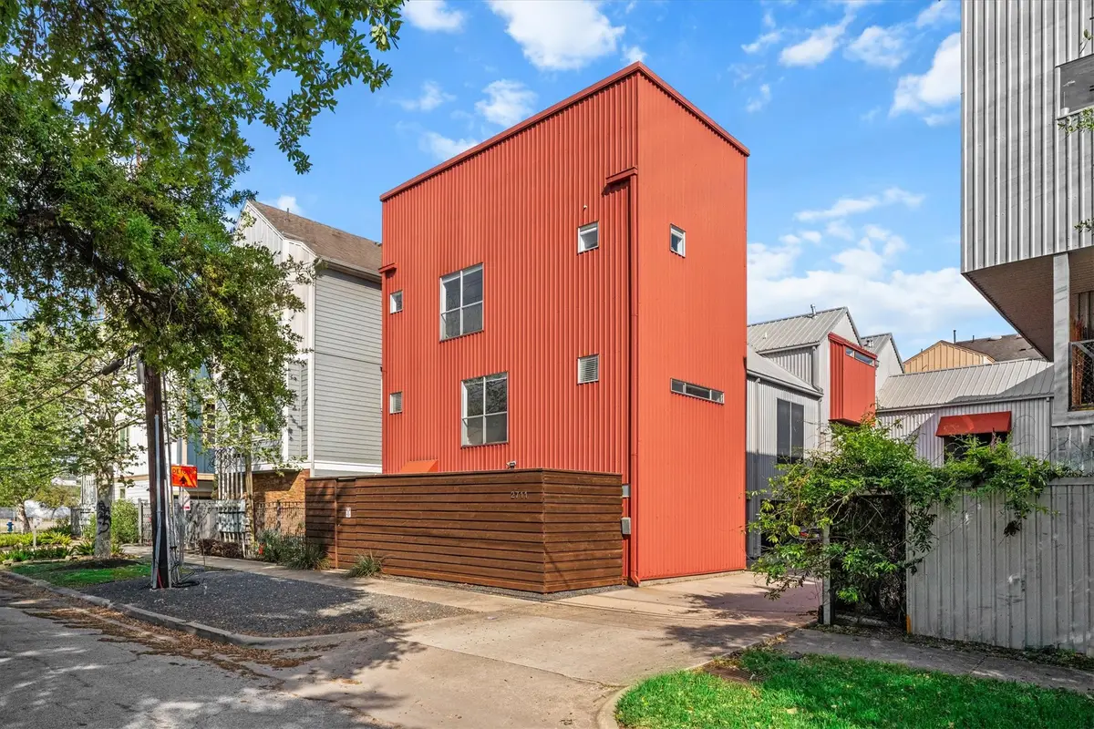 2711 Chenevert Street, Houston, TX 77004 - #1