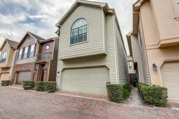 2905 Clinton Drive, Houston, TX 77020