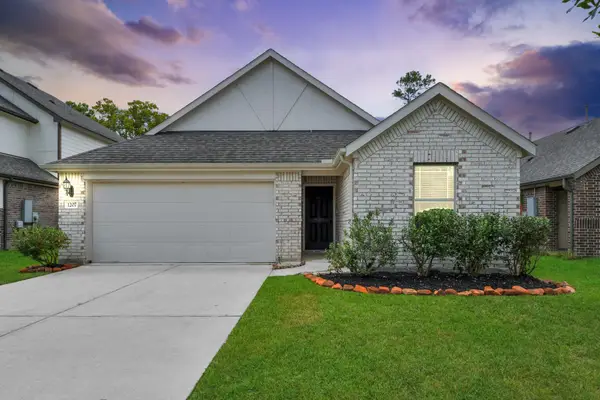 1207 Vilamoura Court, Crosby, TX 77532