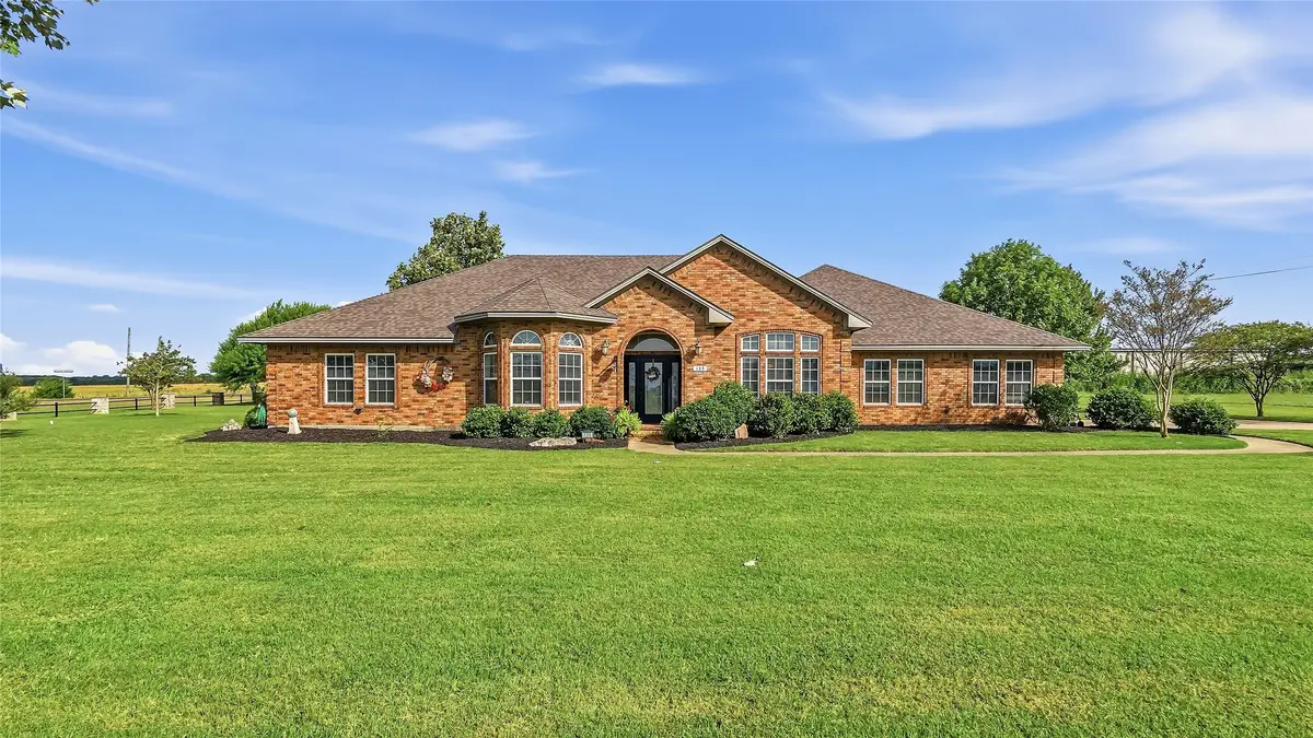 135 Apache, Franklin, TX 77856 - #1
