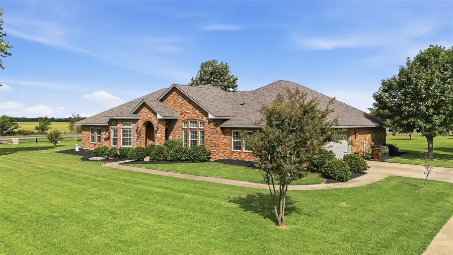 135 Apache, Franklin, TX 77856 - #2