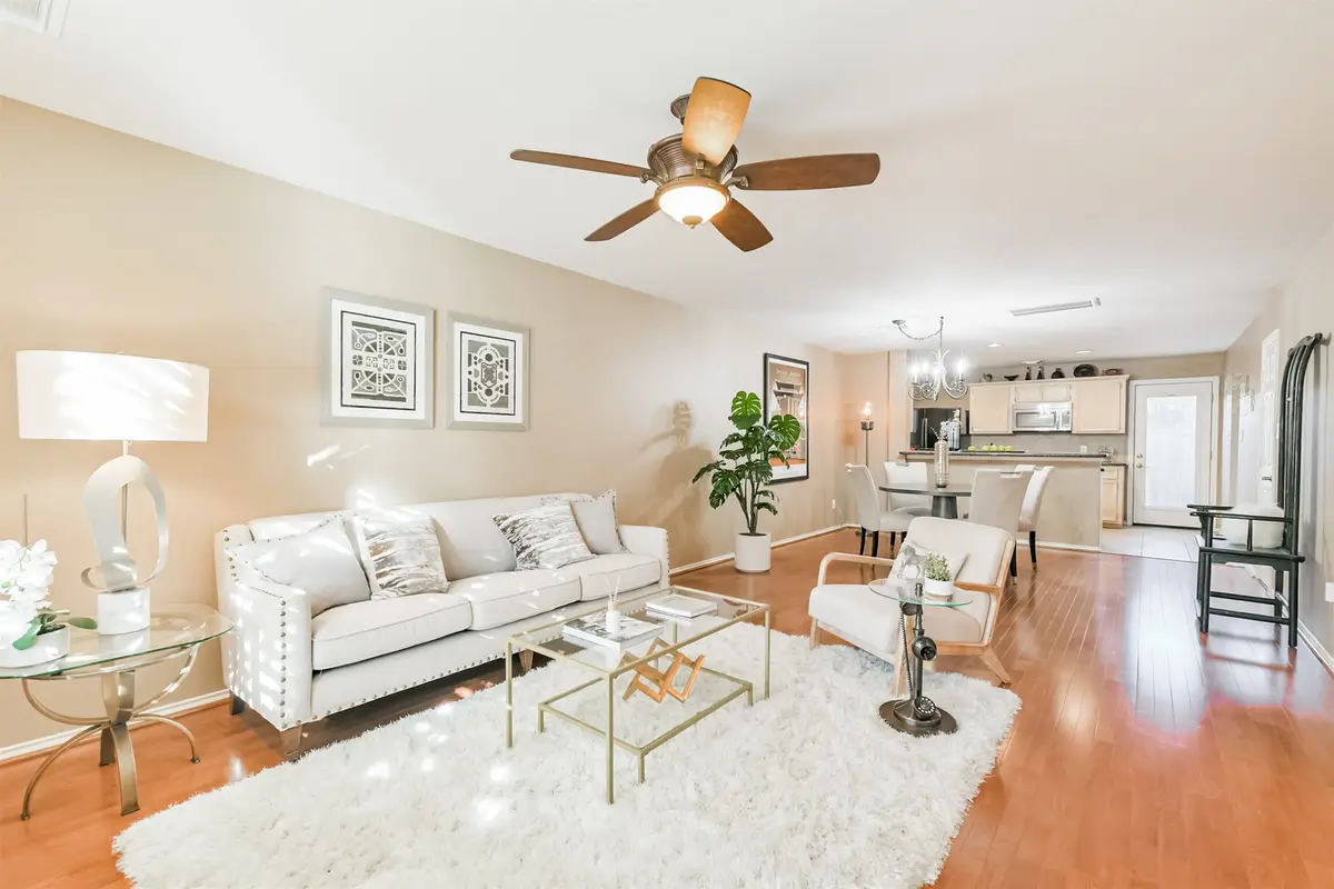 718 Redwing Place Drive, Houston, TX 77009 - #1