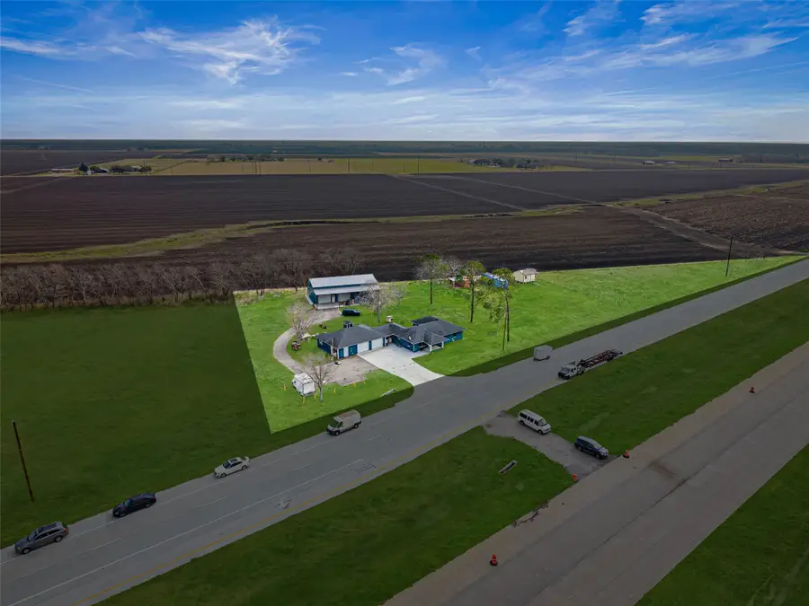 28539 Highway 36, Damon, TX 77430 - #3