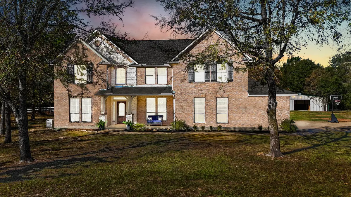 8102 Hills Parkway, Montgomery, TX 77316 - Image #1