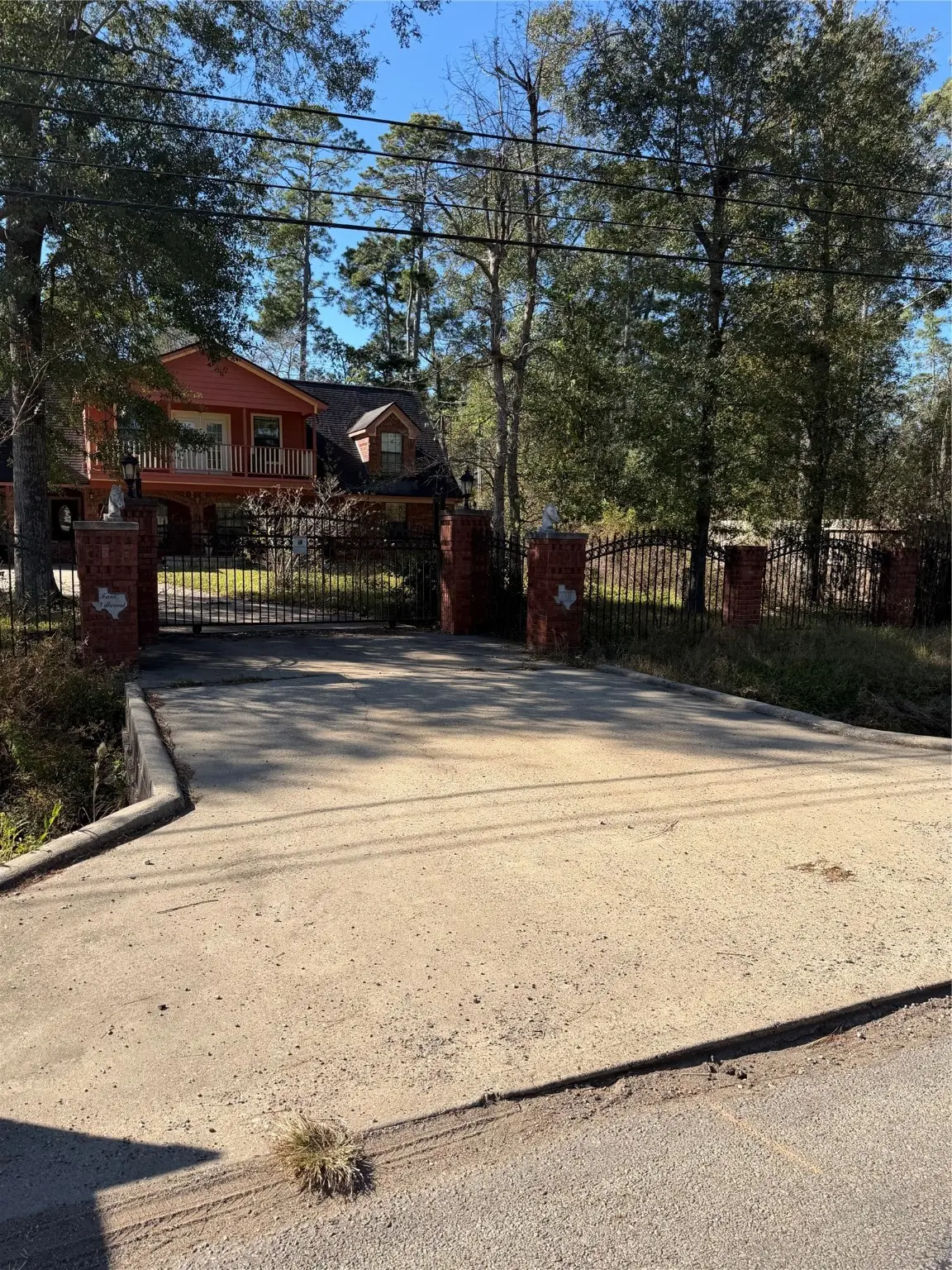 5934 Deerwood Drive, Conroe, TX 77306 - Image #1