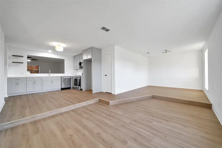 5411 Fairgreen Lane, Houston, TX 77048 - Image #3