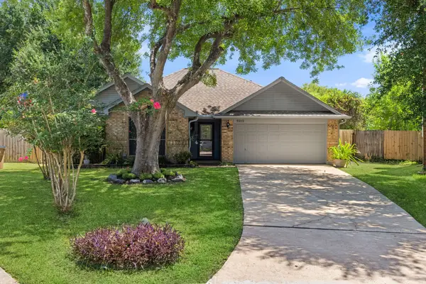 5919 Santa Fe Circle, Dickinson, TX 77539