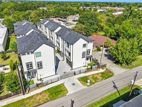 1913 Hoskins Drive #D, Houston, TX 77080