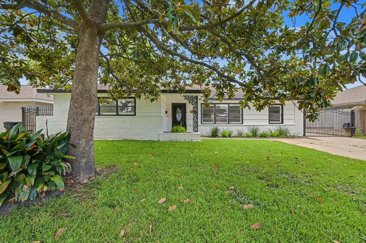 9613 Westview Drive, Houston, TX 77055 - #1