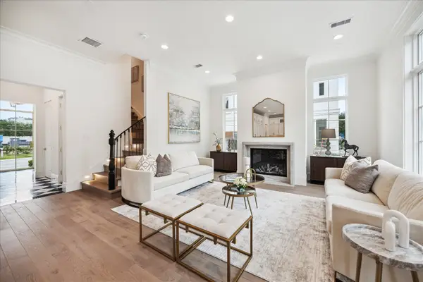 7 Wentworth Gate Path, Houston, TX 77027