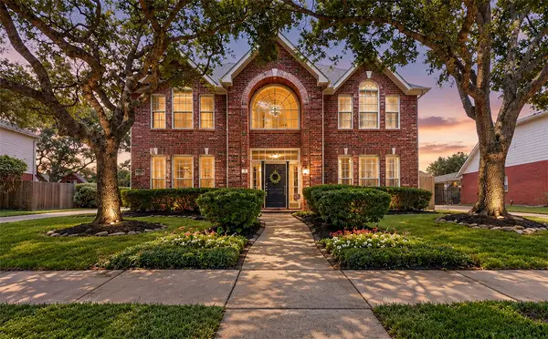 3615 Garrettsville Drive, Pearland, TX 77584