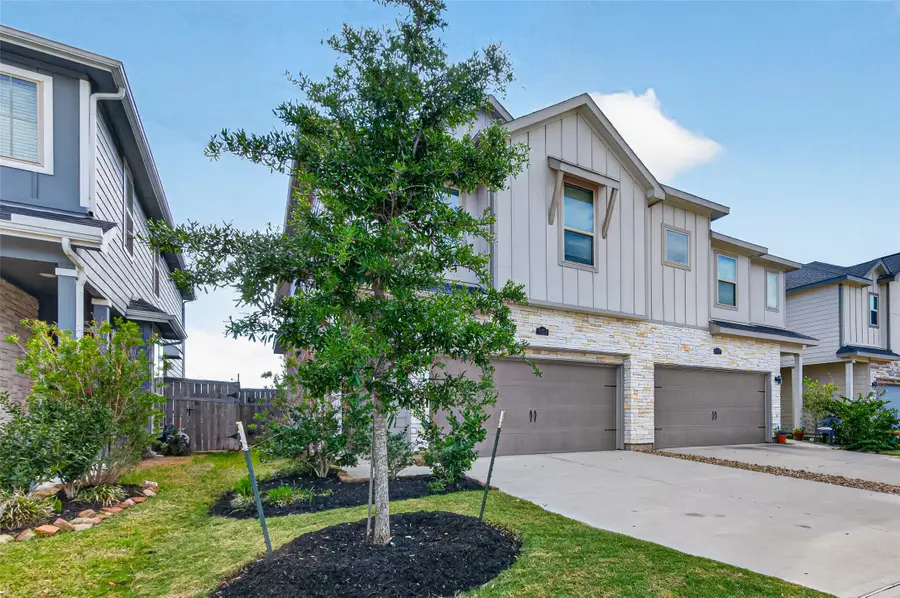 5703 Foggy Vine Court, Fulshear, TX 77441 - #2