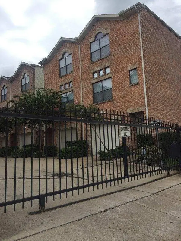 3501 Link Valley Drive #901, Houston, TX 77025