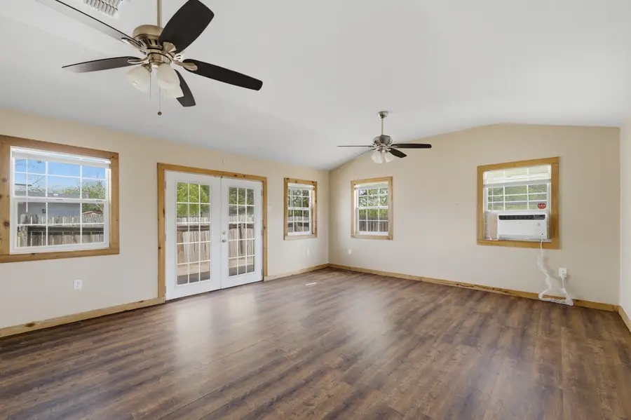 1101 Laredo Street, Sinton, TX 78387 - #3