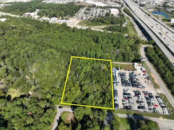 1 Peach Street, Conroe, TX 77301