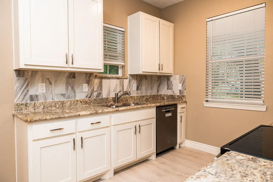 1306 S Austin Street, Brenham, TX 77833 - #3