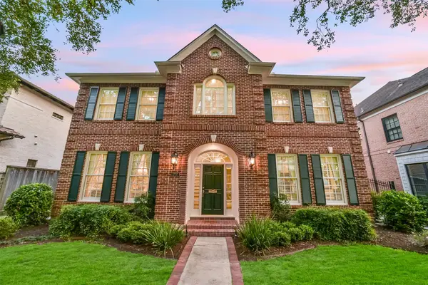 3737 Robinhood Street, West University Place, TX 77005