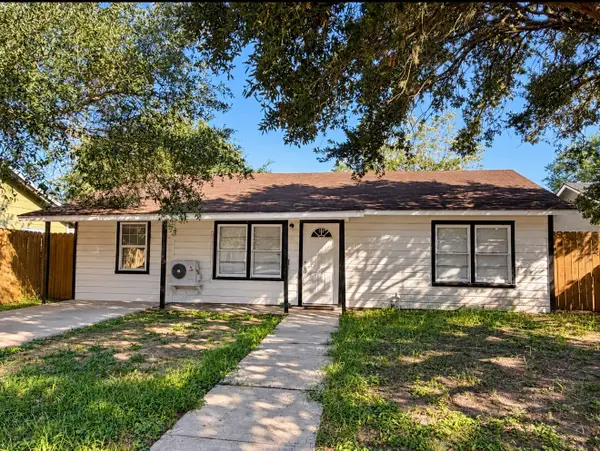 205 E Johnson, Cuero, TX 77954