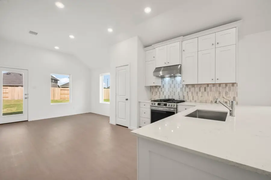 2822 Ravine Bluffs Court, League City, TX 77573 - Image #3