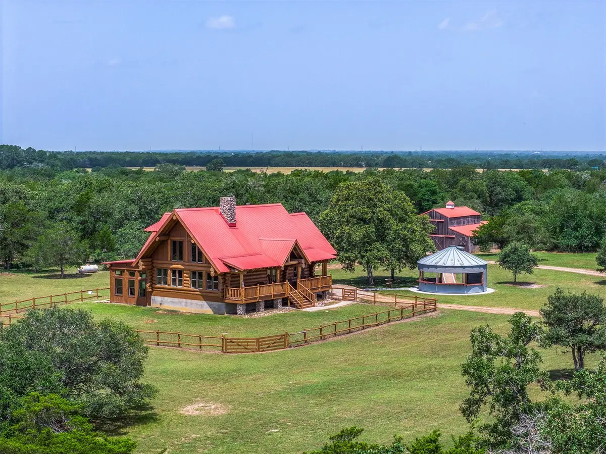 200 Fayetteville Farms, Fayetteville, TX 78940 - #1