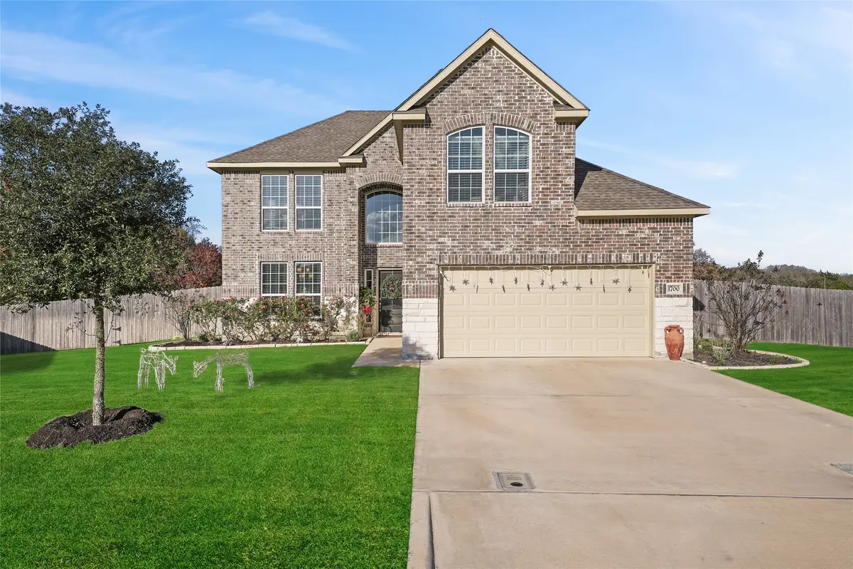 1700 Twin Oaks Circle, Brenham, TX 77833 - Image #1