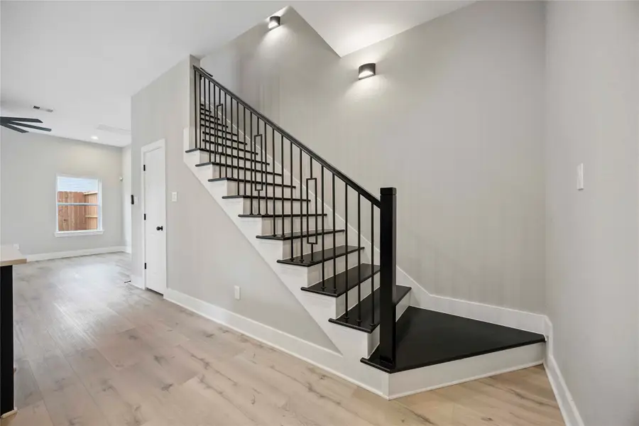 110 Frawley Street #A/B, Houston, TX 77009 - #2