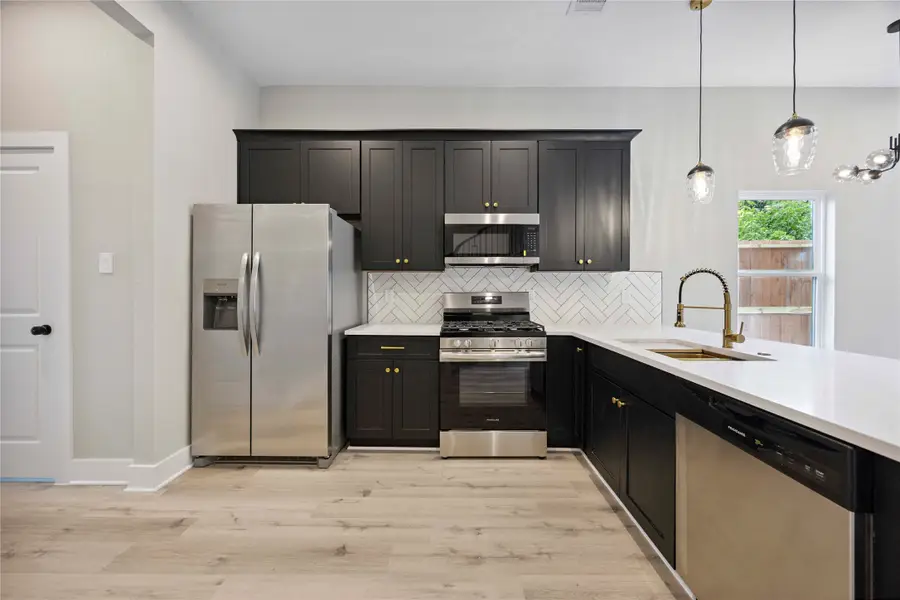 110 Frawley Street #A/B, Houston, TX 77009 - #3