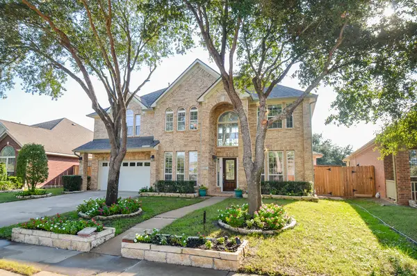 723 Overdell Drive, Sugar Land, TX 77479