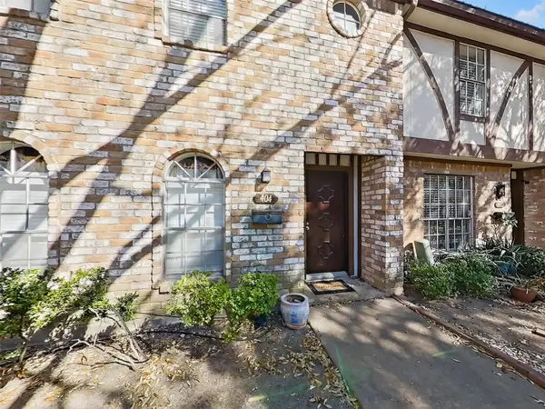 8101 Amelia Road #404, Houston, TX 77055