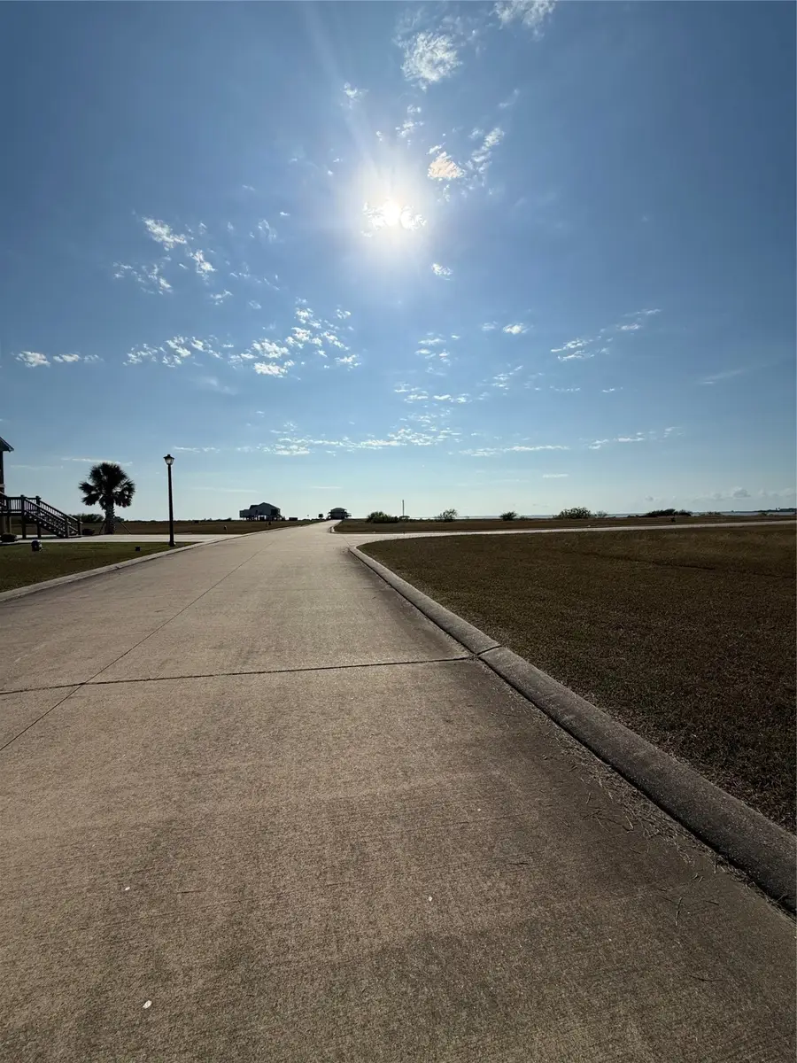 3053 Camp Hulen Drive, Palacios, TX 77465 - Image #2