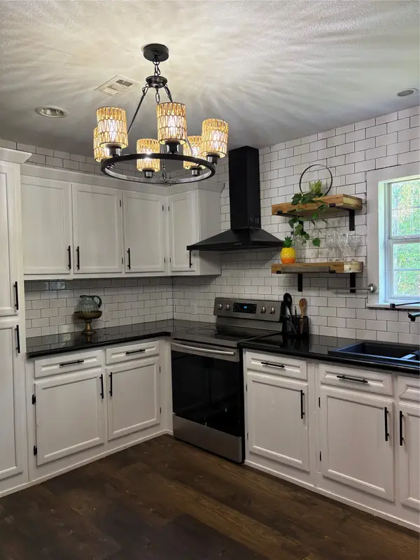 51 N Winter Creek, Cleveland, TX 77328