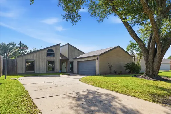 2211 Kinbrook Drive, Houston, TX 77077