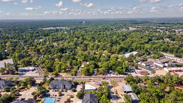 3002 Sam Houston Avenue, Huntsville, TX 77340