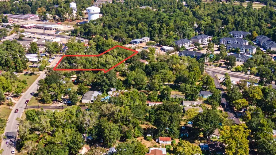 3002 Sam Houston Avenue, Huntsville, TX 77340 - #3