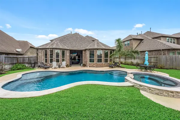 1324 Elkins Hollow Lane, League City, TX 77573