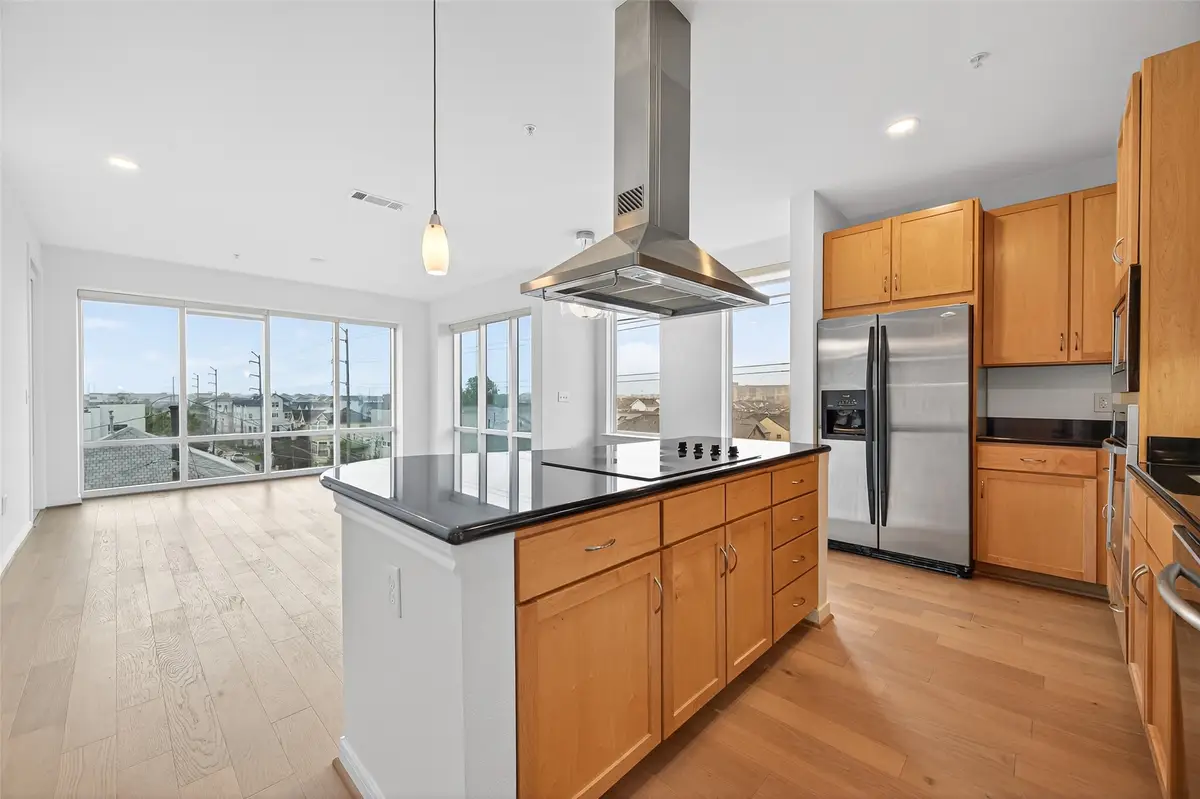 505 Jackson Hill Street #404, Houston, TX 77007 - Image #1