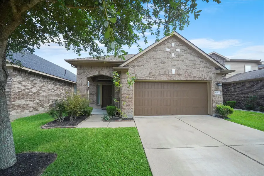9303 Fuqua Breeze Drive, Houston, TX 77075 - #2