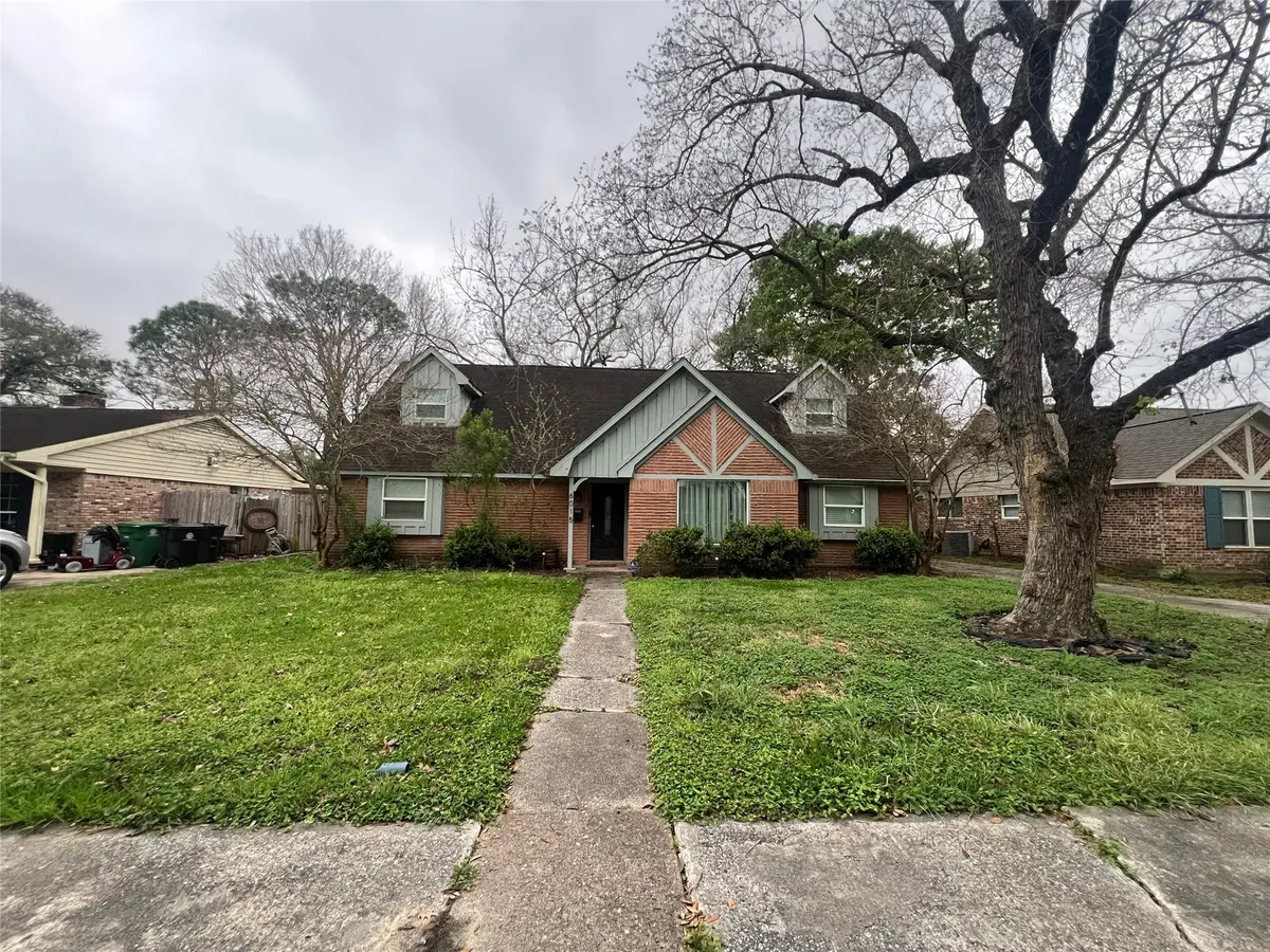 6015 Mcknight Street, Houston, TX 77035 - #1
