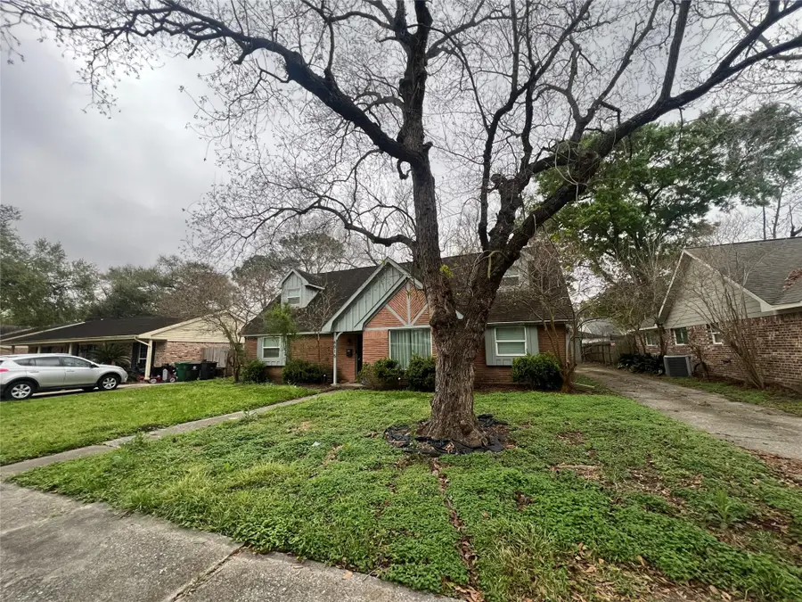 6015 Mcknight Street, Houston, TX 77035 - #2