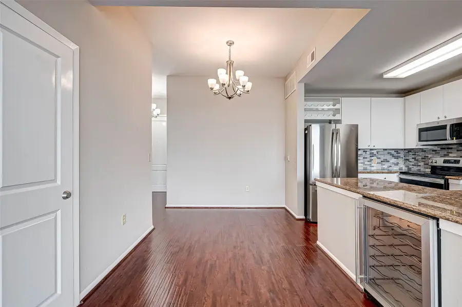 3505 Sage Road #2106, Houston, TX 77056 - Image #3