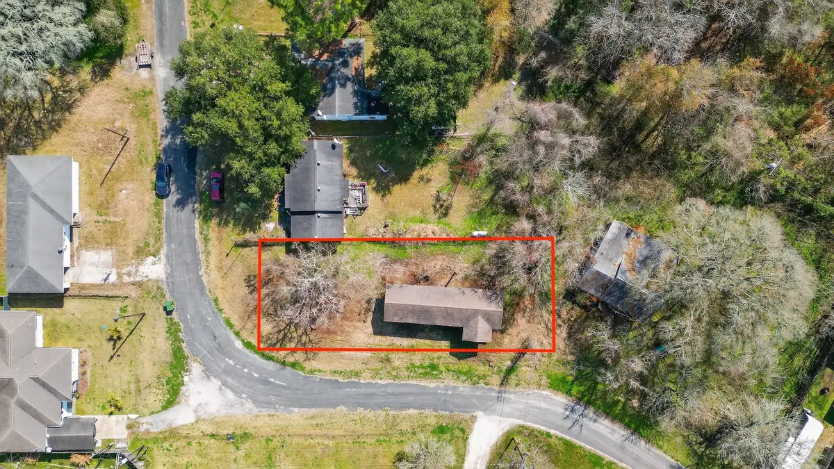 2024 9th Street, High Island, TX 77623 - #1