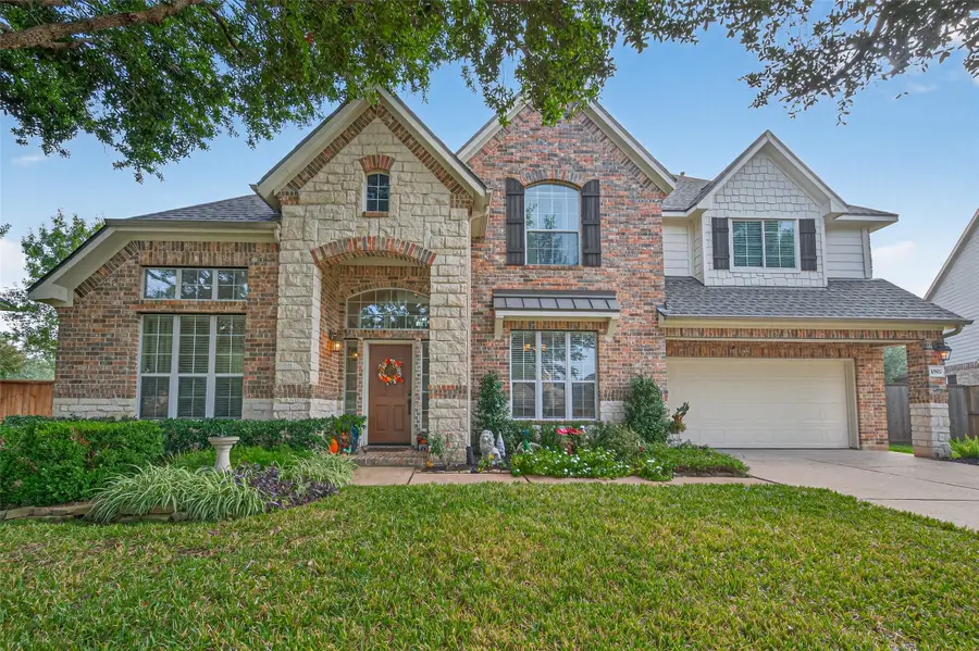 10502 Landsdowne Pointe Drive, Spring, TX 77379 - Image #3
