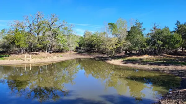 1689 Fm 2104, Paige, TX 78659