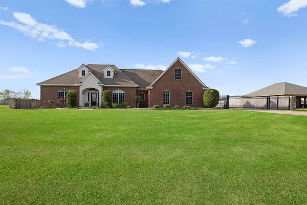 4426 Majestic Drive, Baytown, TX 77523