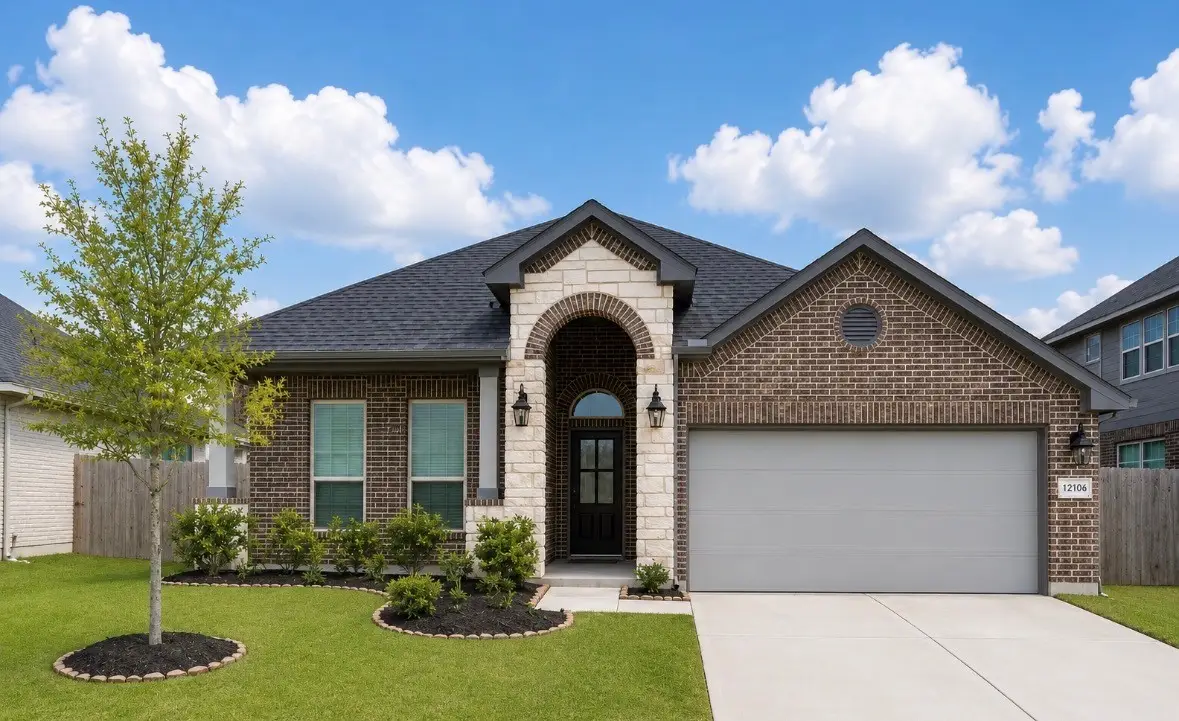 12106 Champions Forest Drive, Monterey Belvieu, TX 77535 - #1
