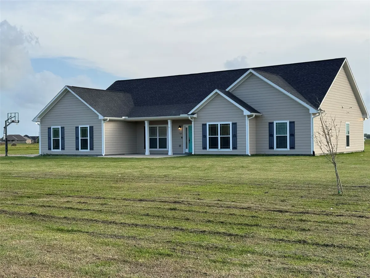 723 Sandy Corner Road, El Campo, TX 77437 - #1