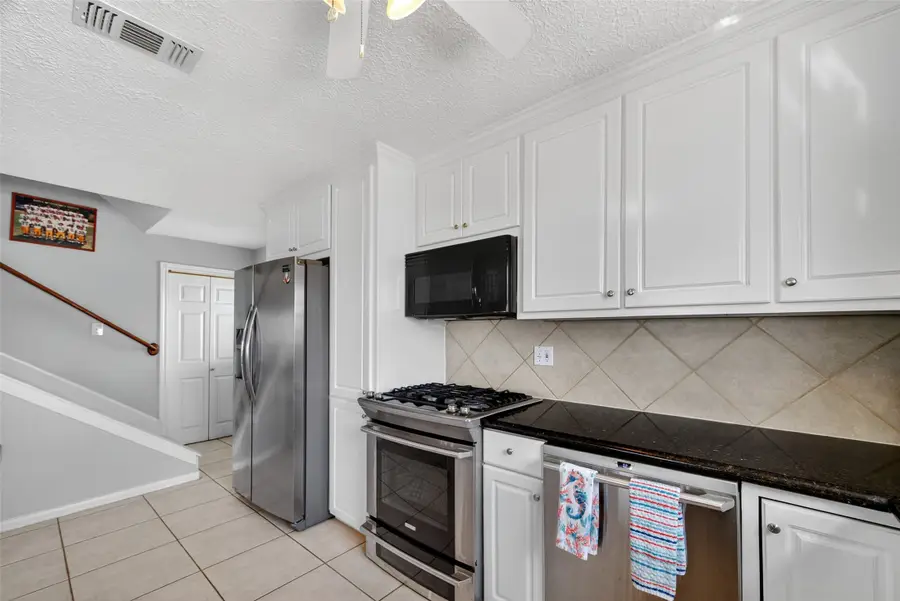 5106 Bayside Drive, Baytown, TX 77523 - #3