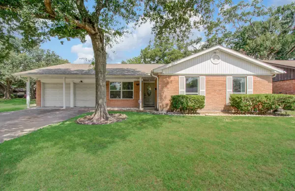 8530 Rowan Lane, Houston, TX 77036